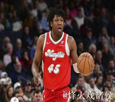 找回自己！杰克逊半场11投9中，得到21分2篮板2助攻1抢断2帽