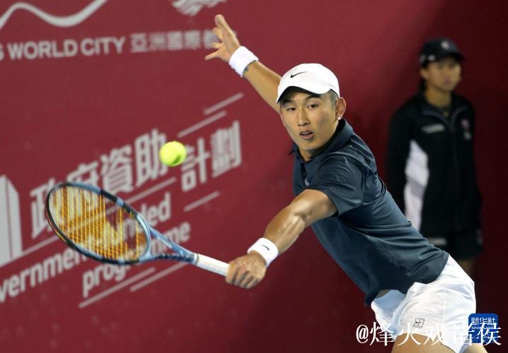 香港赛商竣程晋级八强 卢布列夫爆冷出局 香港赛商竣程晋级八强 卢布列夫爆冷出局