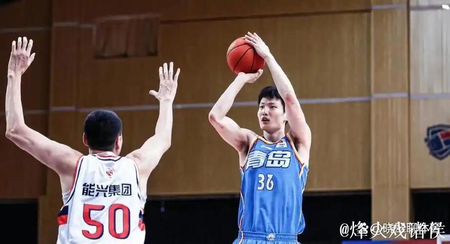 纪卓13+13青岛送四川22连败 广州大胜同曦