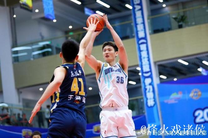 纪卓13+13青岛送四川22连败 广州大胜同曦